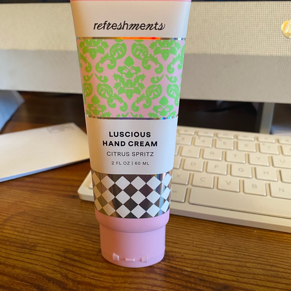 Refreshments luscious hand cream! Citrus Spritz